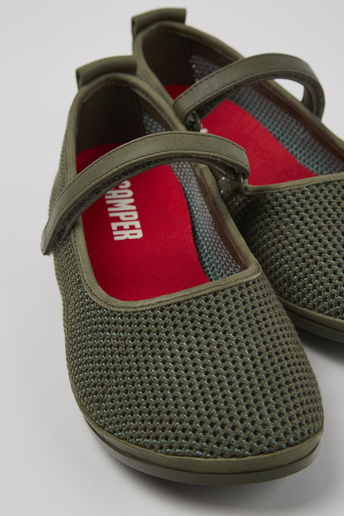 Camper Right - Mocasines verdes de TENCEL lyocell y piel para mujer.