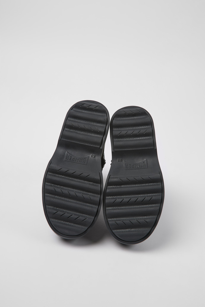 Camper Twins - Botines negros de piel para niño.