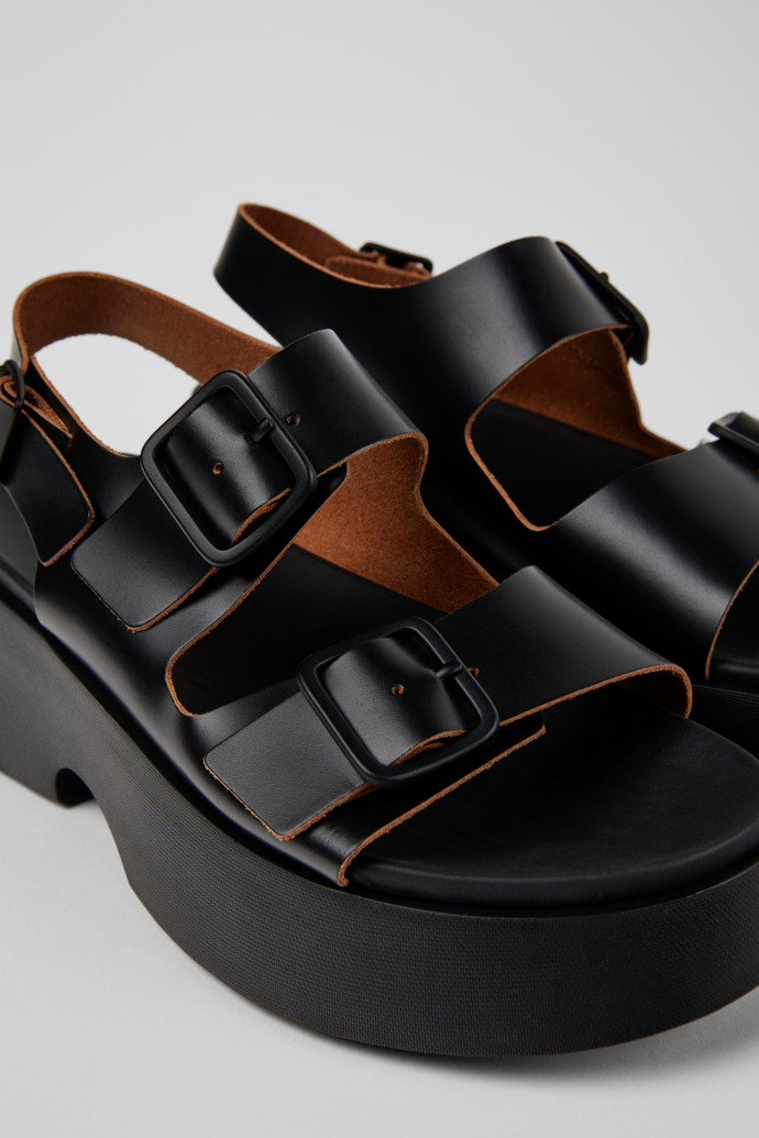 Camper Tasha - Sandalias negras de piel para mujer.