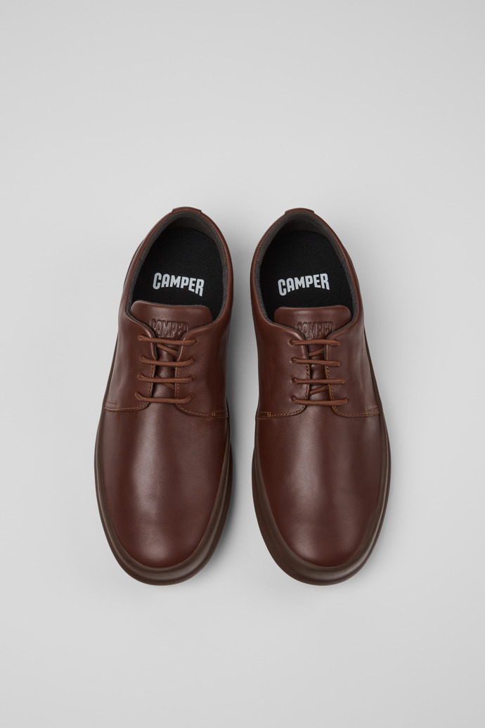Camper Chasis - Zapatos de piel marrón para hombre.