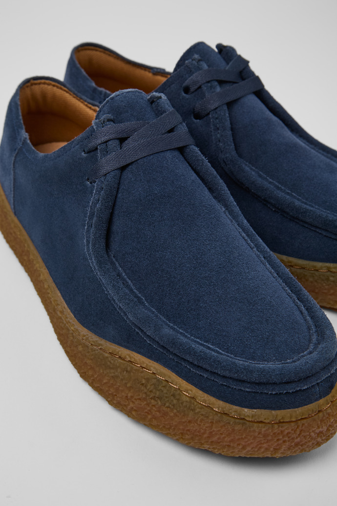 Camper Peu Terreno - Zapato azul de piel nobuk para hombre.
