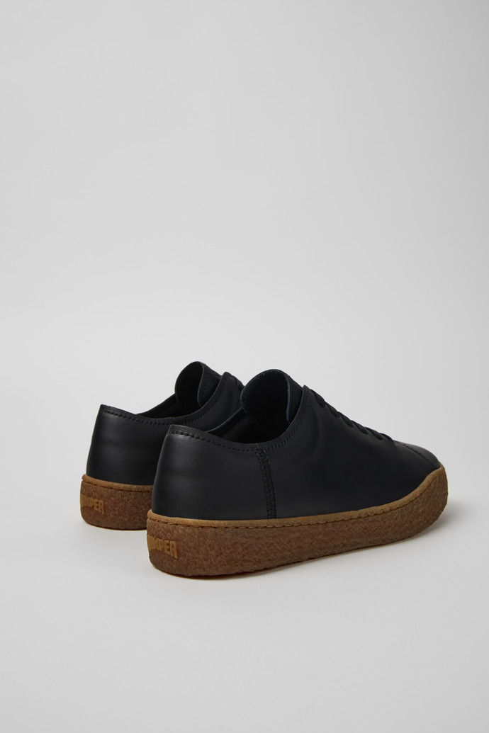 Camper Peu Terreno - Zapato negro de piel para hombre.