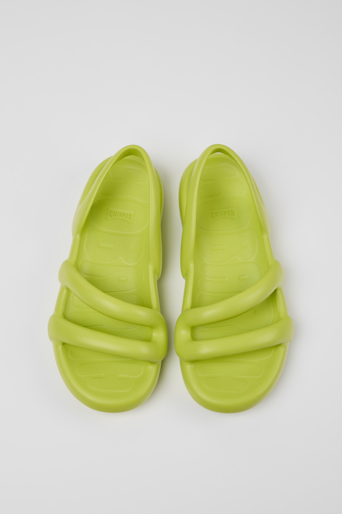 Sandalias planas Kobarah de Camper: Sandalias amarillas.