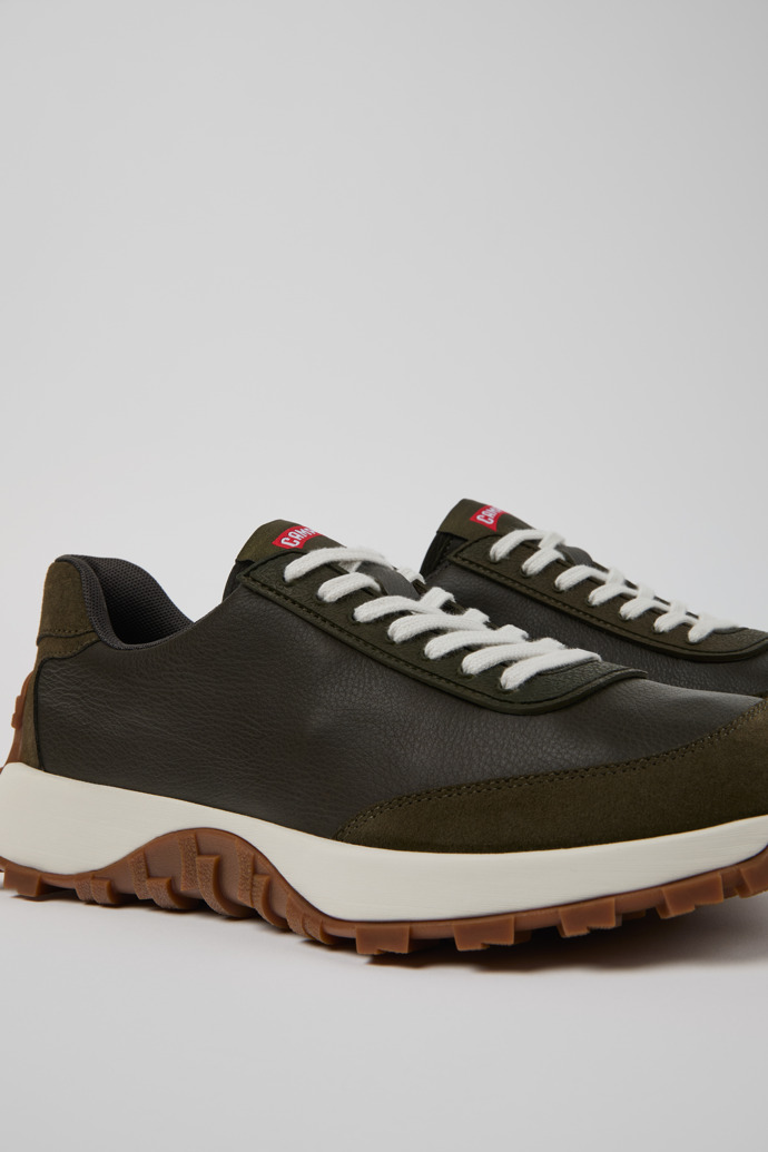 Camper Drift Trail VIBRAM - Zapatillas verdes para hombre de textil y piel nobuk