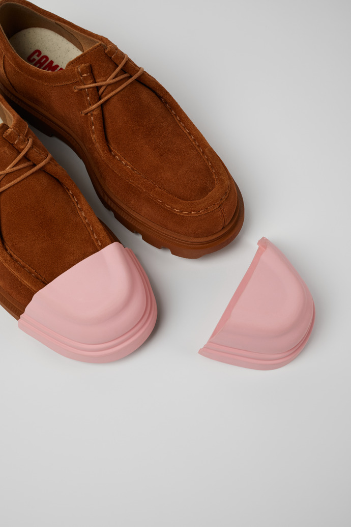 Camper Junction - Zapatos de mujer de piel nobuk marrón.