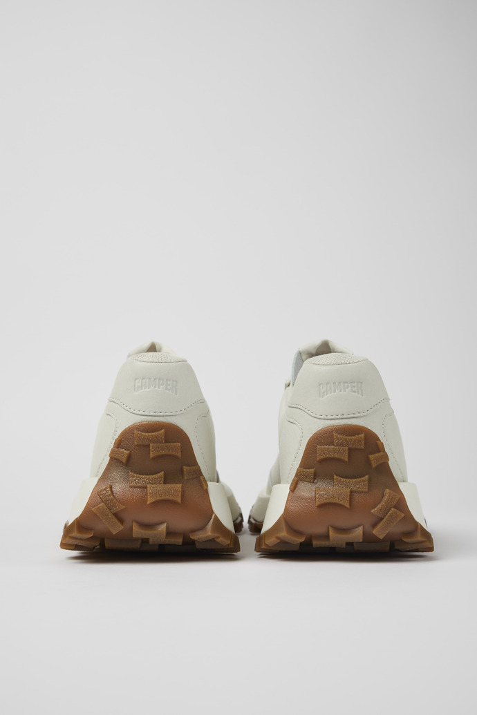 Camper Drift Trail - Zapatillas de piel blancas para hombre.