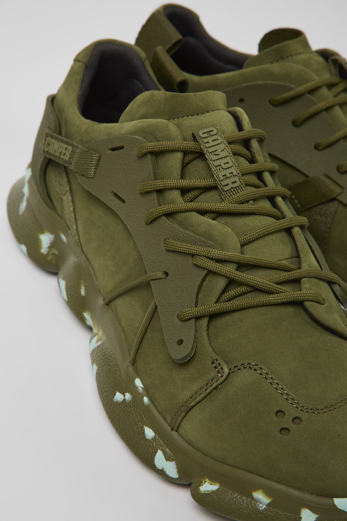 Camper Karst - Zapatilla verde de nobuk/textil para hombre.