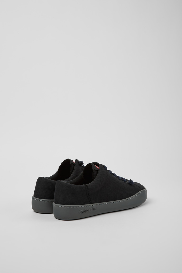 Camper Peu Touring - Zapatillas negras para mujer fabricadas con PET reciclado.
