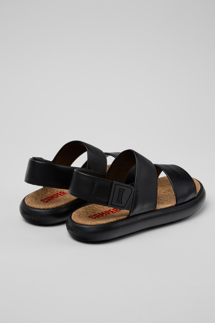 Camper Pelotas Flota - Sandalias negras de piel para mujer.
