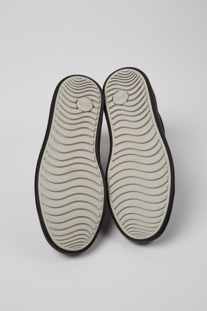 Camper Chasis Sport - Botines de piel negro para hombre.