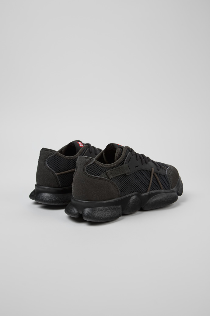 Camper Karst Sorona - Zapatilla textil gris y negra para mujer