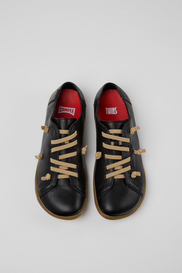 Camper Twins - Zapatilla negra de piel para mujer.