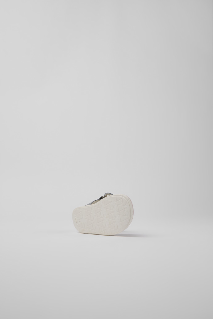 Camper Miko - Sandalia de piel plateada para niña