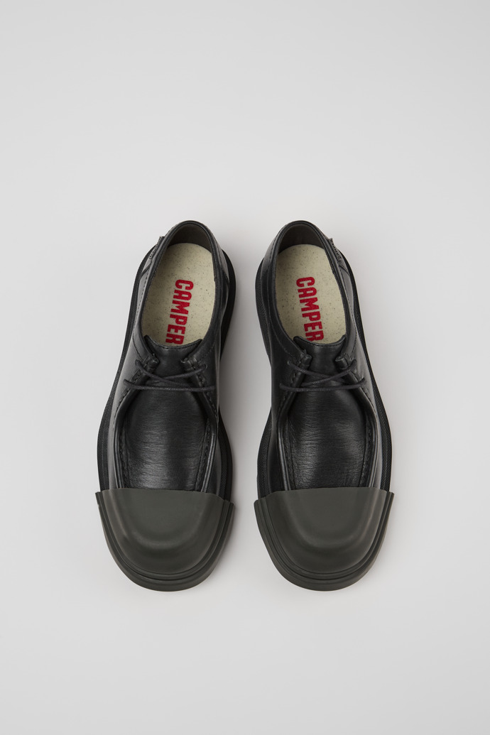 Camper Junction - Zapato de piel negra para mujer.