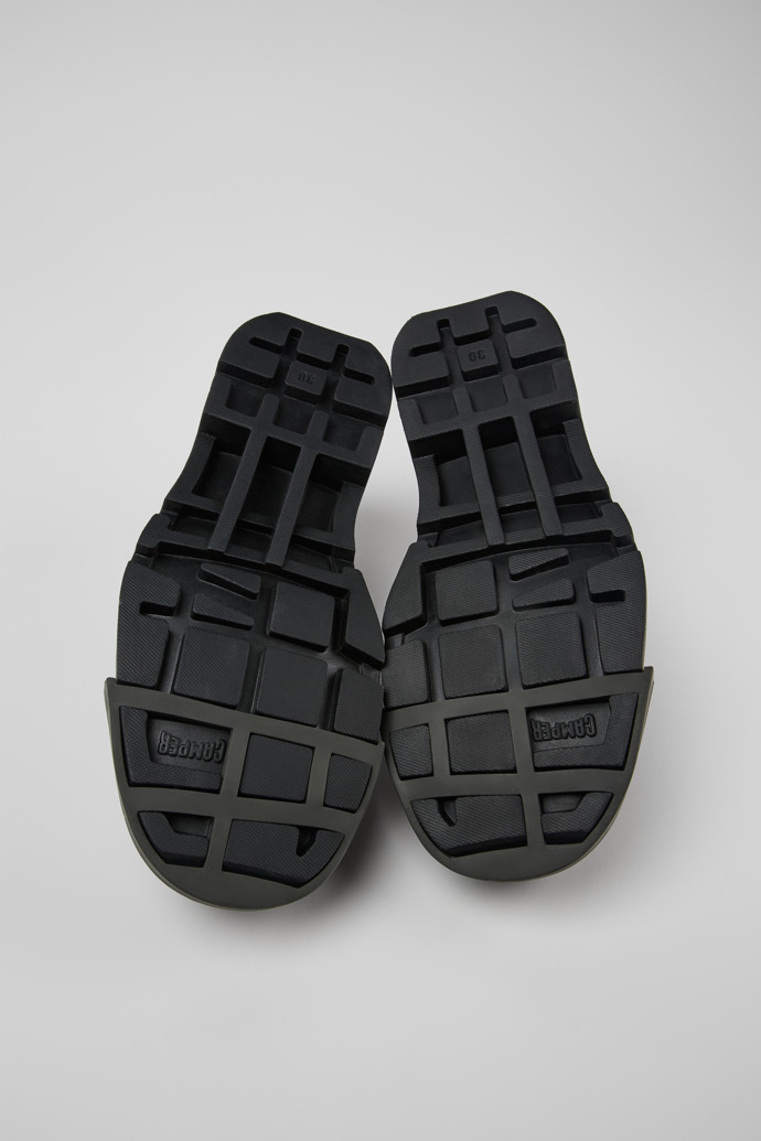 Camper Junction - Zapato de piel negra para mujer.