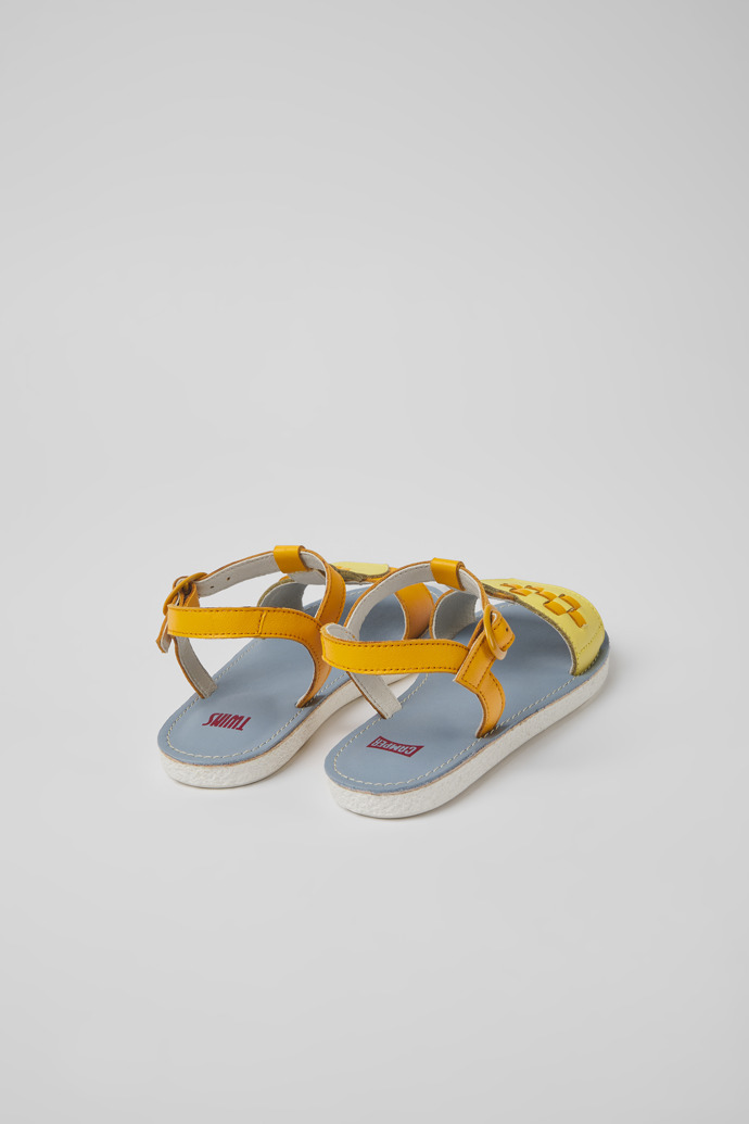 Camper Twins - Sandalia infantil de piel amarilla y naranja