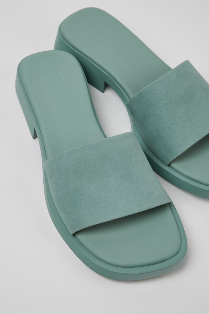 Camper Dana - Sandalias verdes de piel nobuk para mujer.