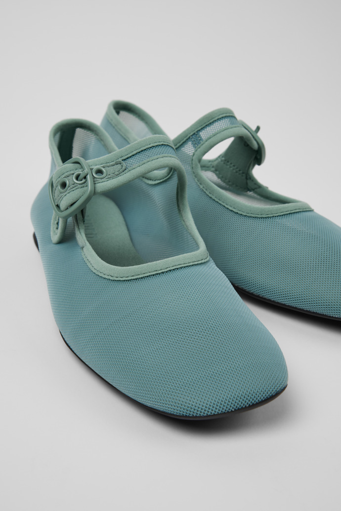 Camper Casi Myra - Zapatos verdes de mujer fabricados con PET reciclado.