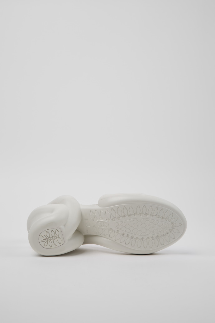 Camper Kobarah - Sandalias blancas de textil para hombre.