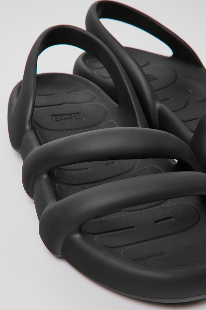 Camper Kobarah Flat - Sandalias negras.