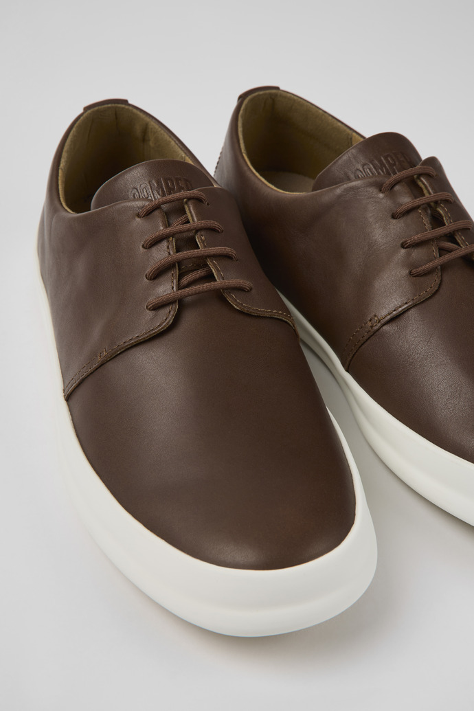 Camper Chasis - Zapatos de piel marrón para hombre