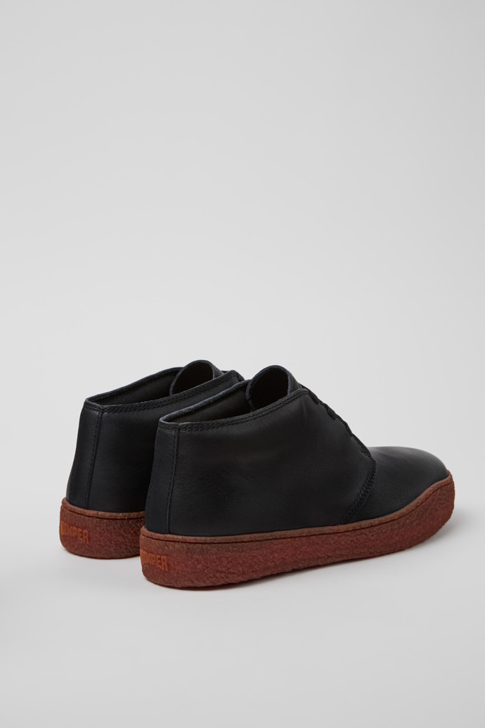 Camper Peu Terreno - Botines negros de piel para hombre.