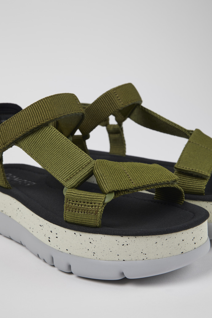 Camper Oruga Up - Sandalias de tela verde para mujer