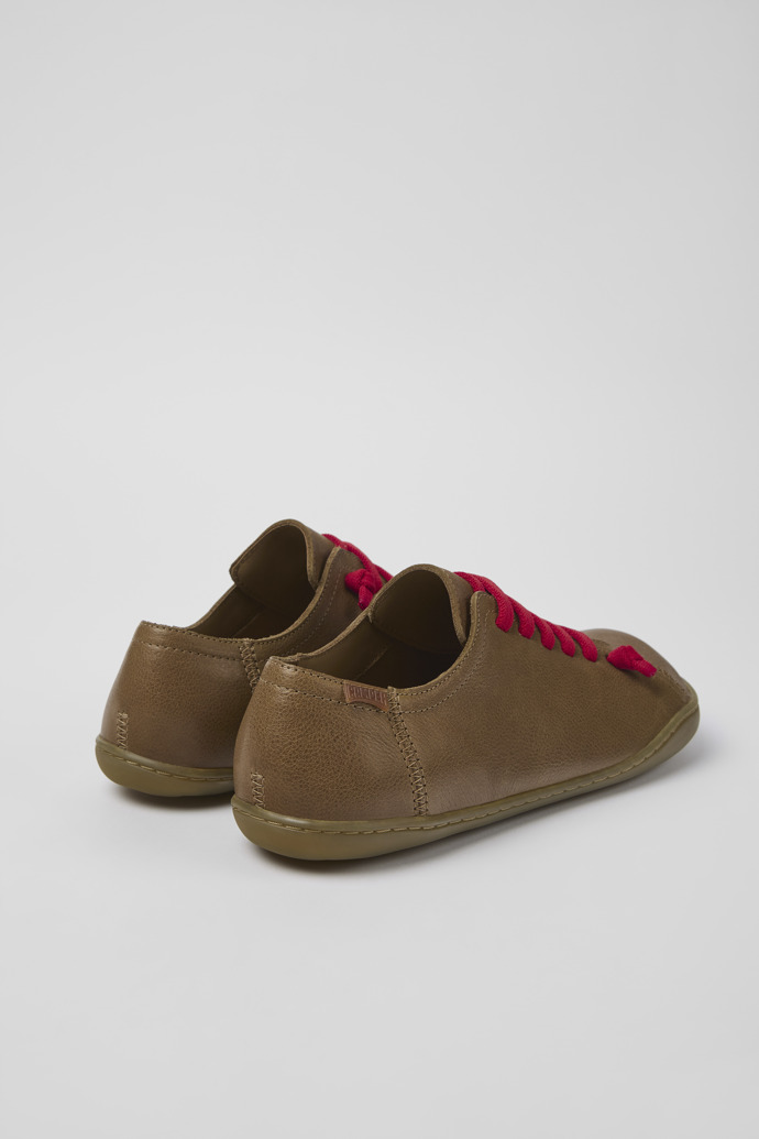 Camper Peu - Zapato de piel marrón para mujer.