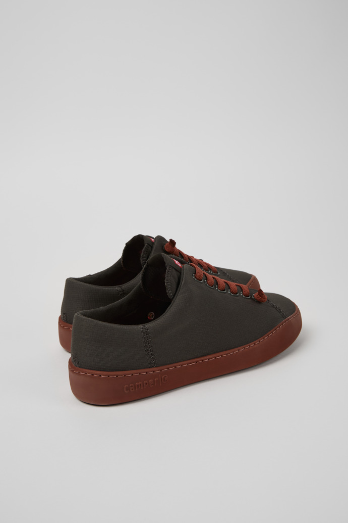 Camper Peu Touring - Zapatillas grises para mujer fabricadas con PET reciclado.