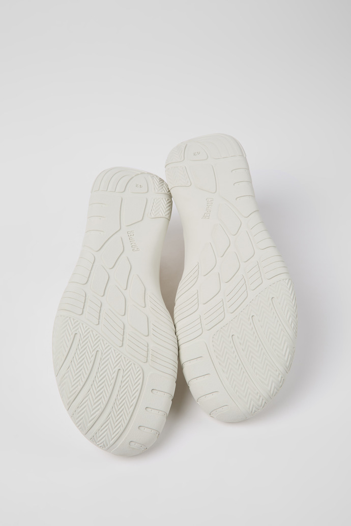 Camper Peu Path - Zapatillas blancas para hombre fabricadas con PET reciclado.