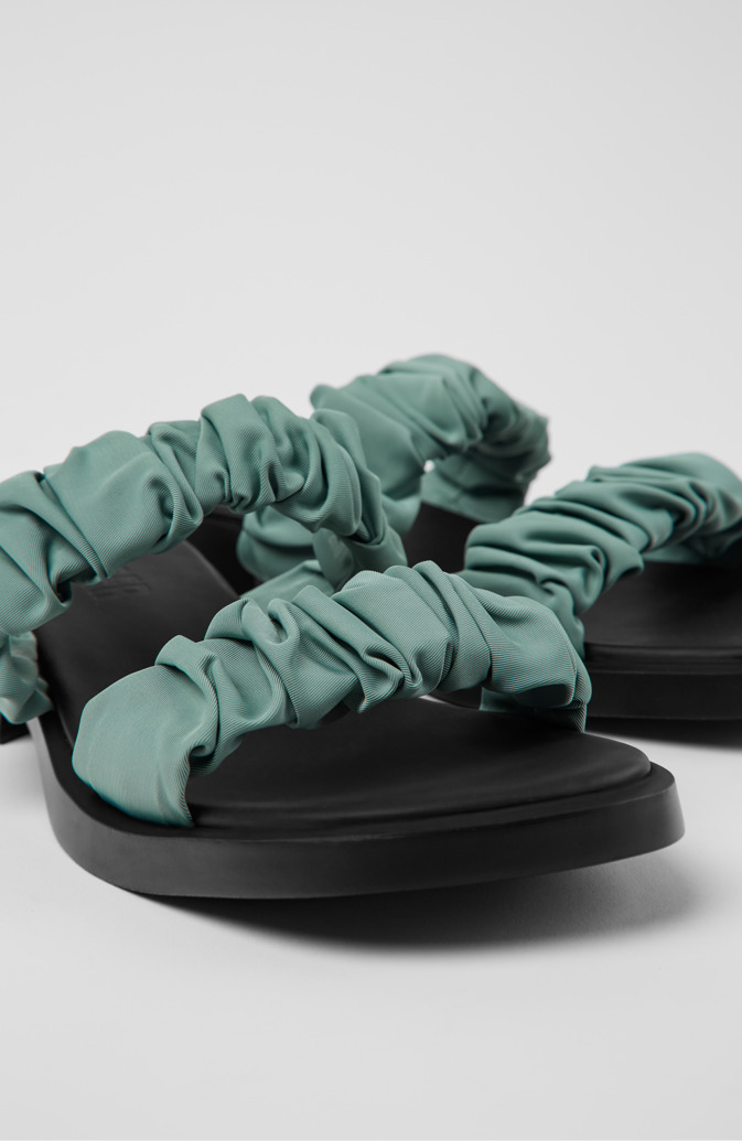 Camper Dana - Sandalias verdes de lona para mujer de PET reciclado.