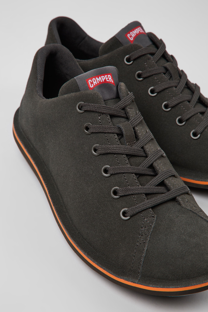 Camper Beetle - Zapato gris de piel nobuk para hombre.