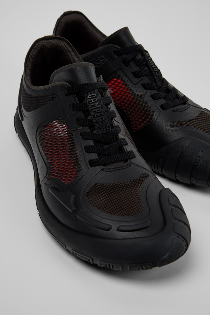 Camper Path - Zapatillas negras para mujer de PET reciclado.