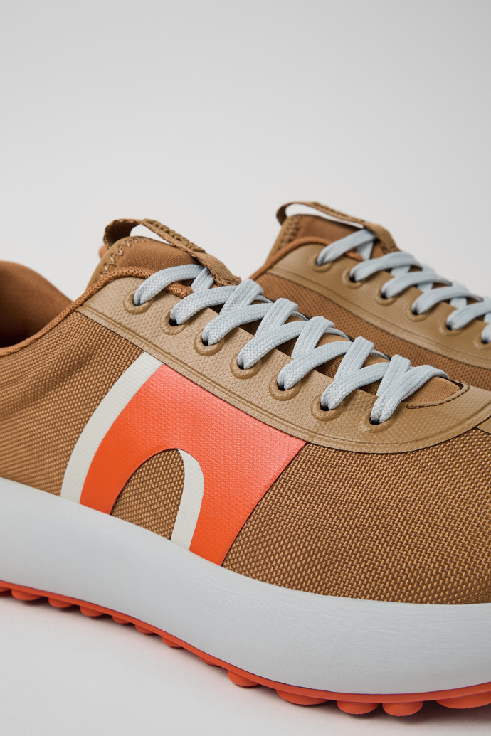 Camper Pelotas Athens - Zapatillas marrones para hombre de textil.