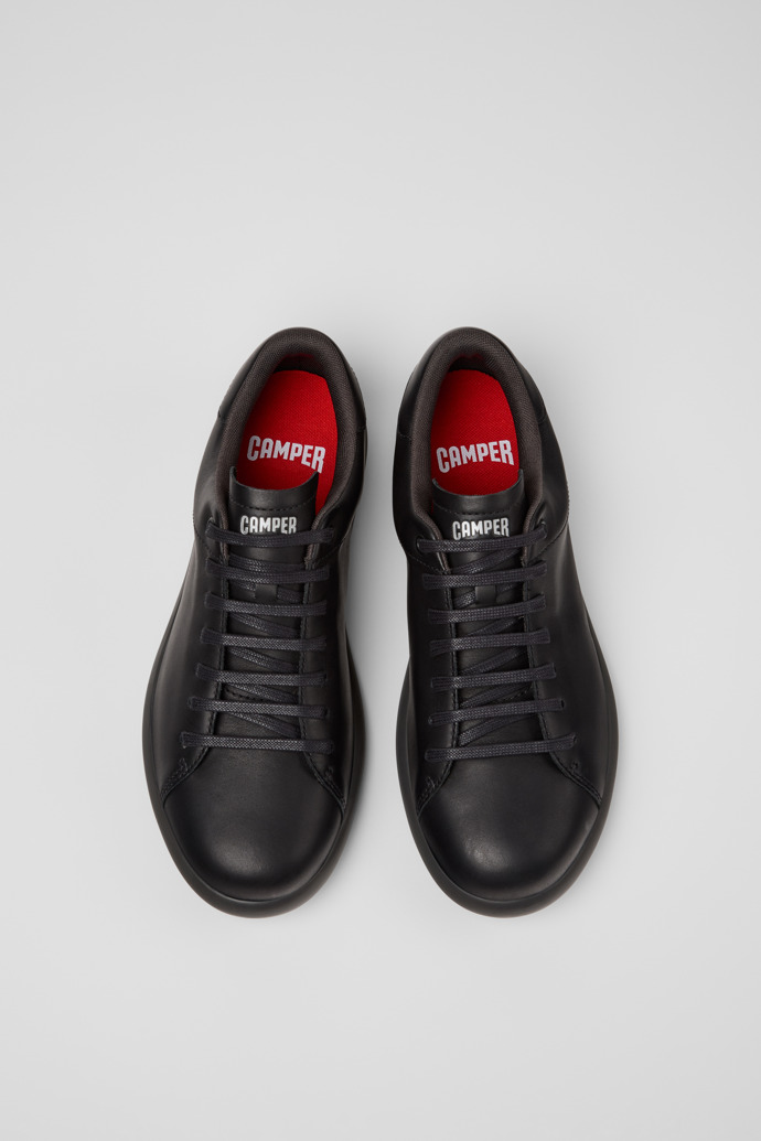 Camper Pelotas Soller - Zapatillas negras de piel para hombre.