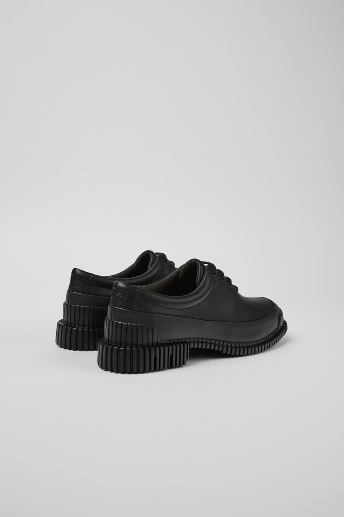 Camper Pix - Zapato negro de piel para mujer.