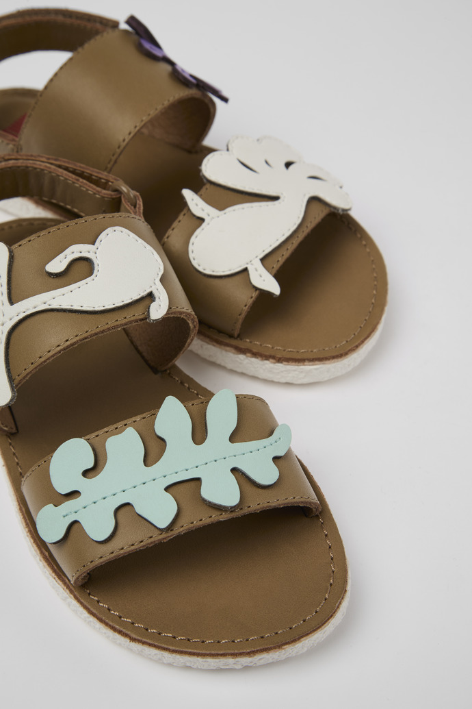 Camper Twins - Sandalias marrones de piel con doble tira.