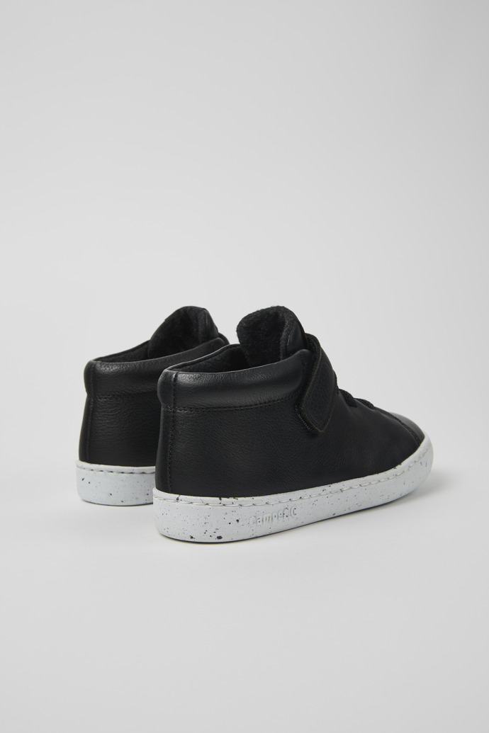 Camper Peu Touring - Botines negros de piel para niños.