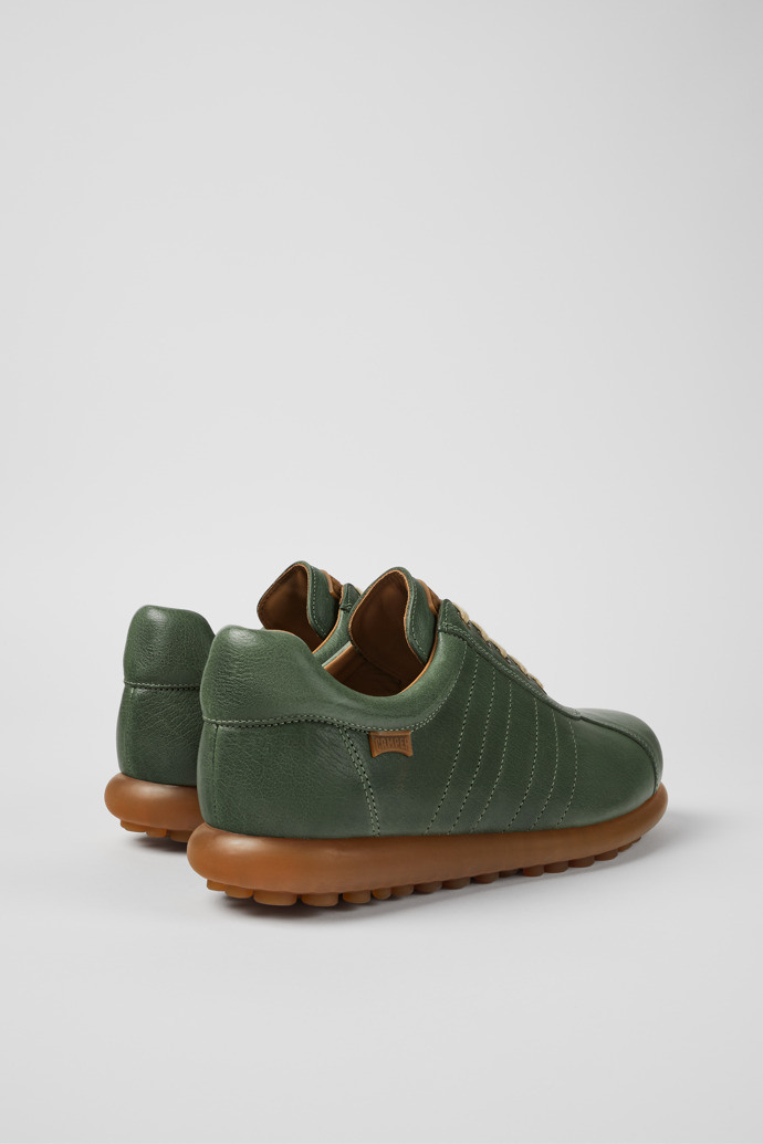 Camper Pelotas - Zapato verde para hombre de piel de curtición vegetal.