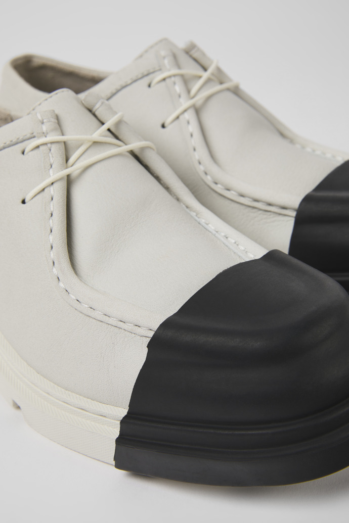 Camper Junction - Zapato blanco de piel sin teñir para mujer