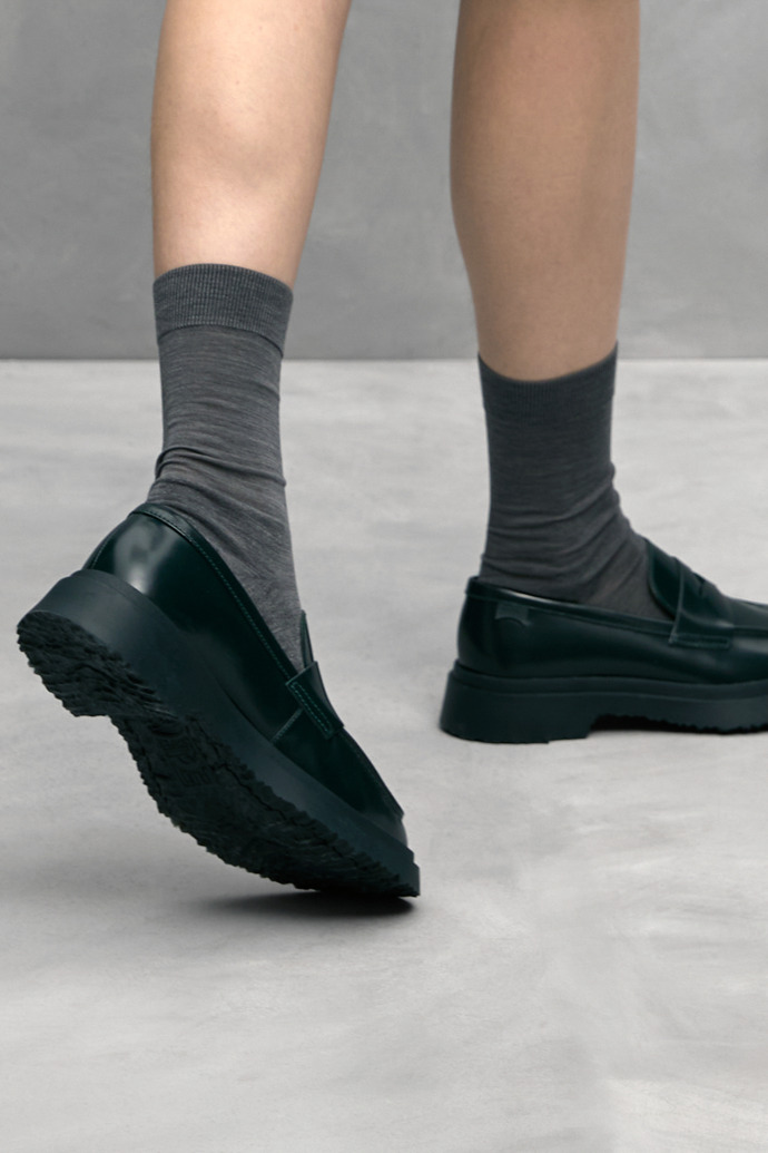 Mocasines Walden de Camper - Mocasines verdes de piel para mujer