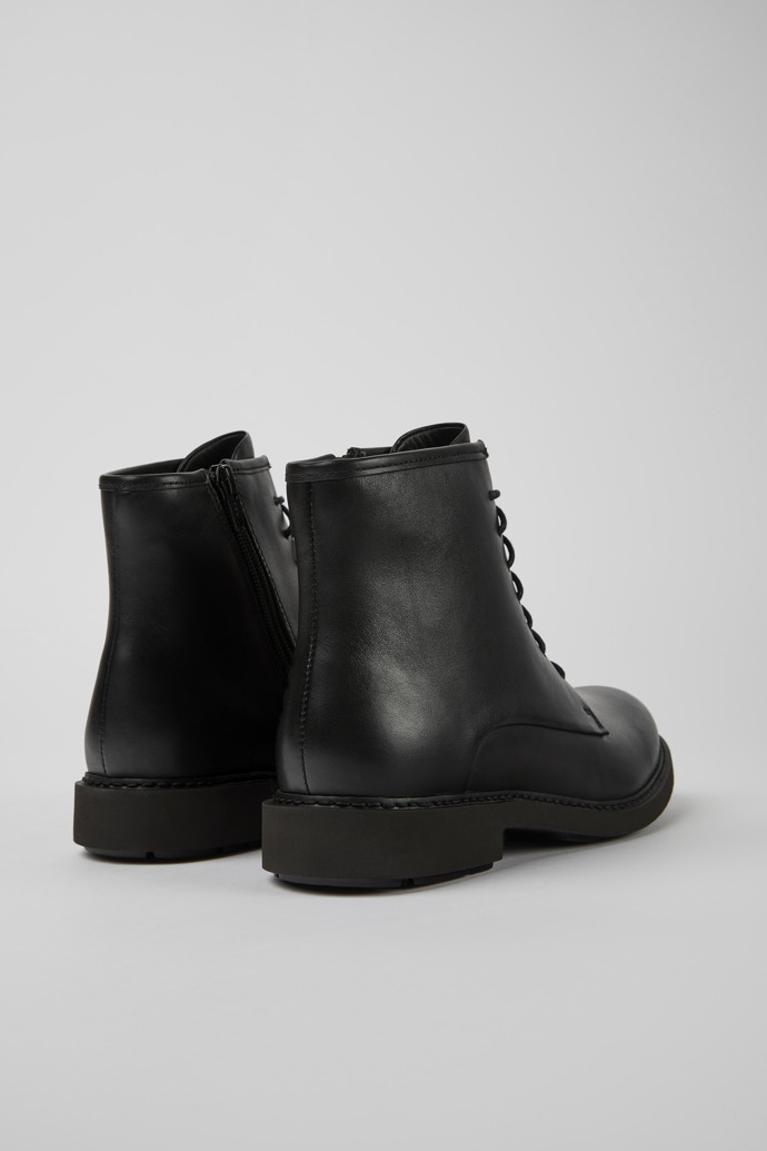 Camper Neuman - Botines de piel negra para mujer.