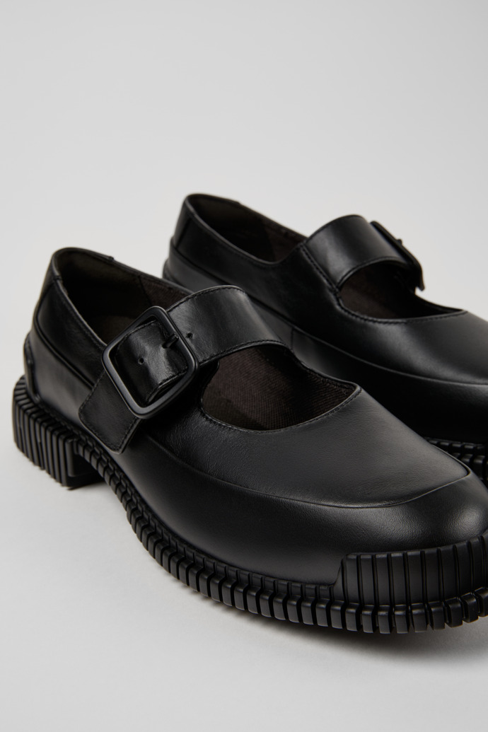 Camper Pix - Zapatos negros de piel para mujer.