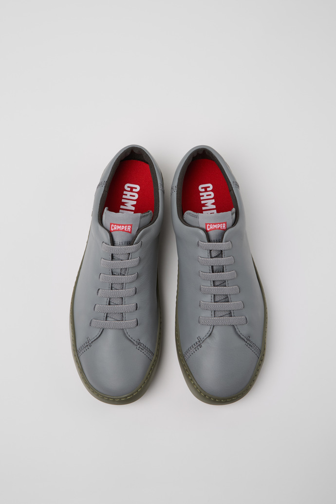 Camper Peu Touring - Zapatillas de piel gris para hombre.