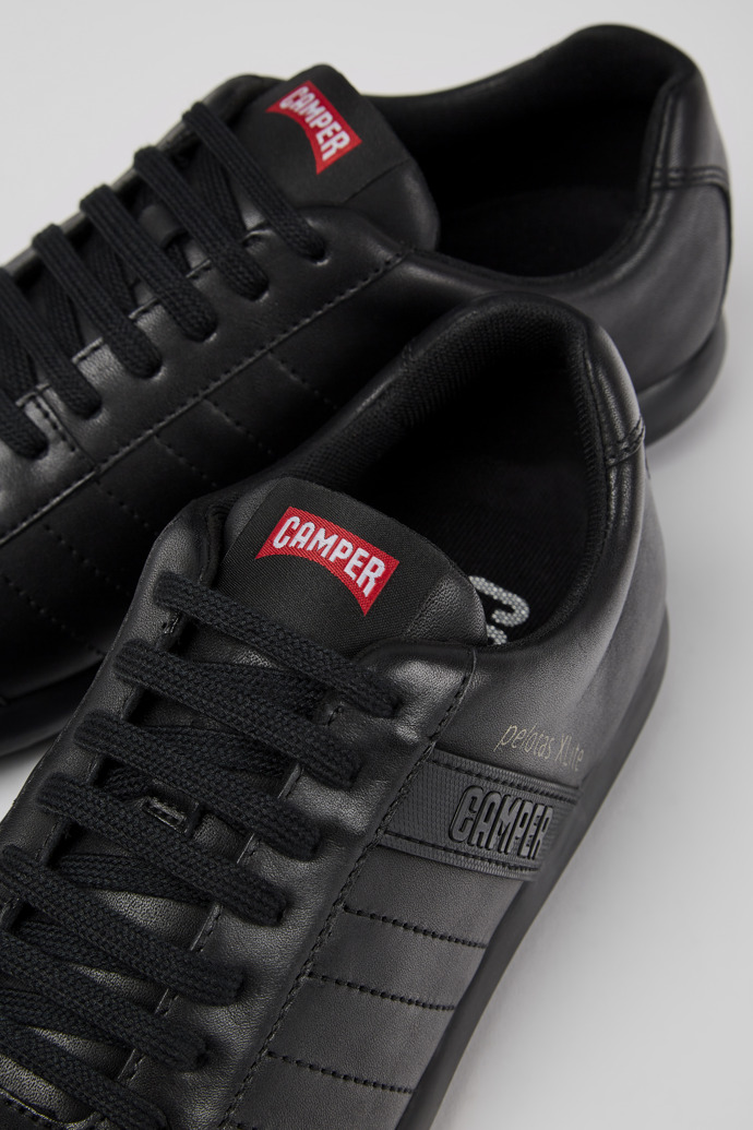 Camper Pelotas XLite - Zapato de piel negro para hombre.