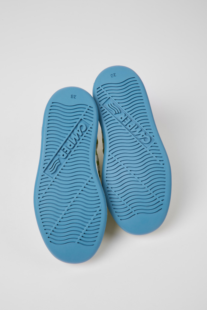 Camper Runner - Zapatillas blancas y verdes para niños de textil.