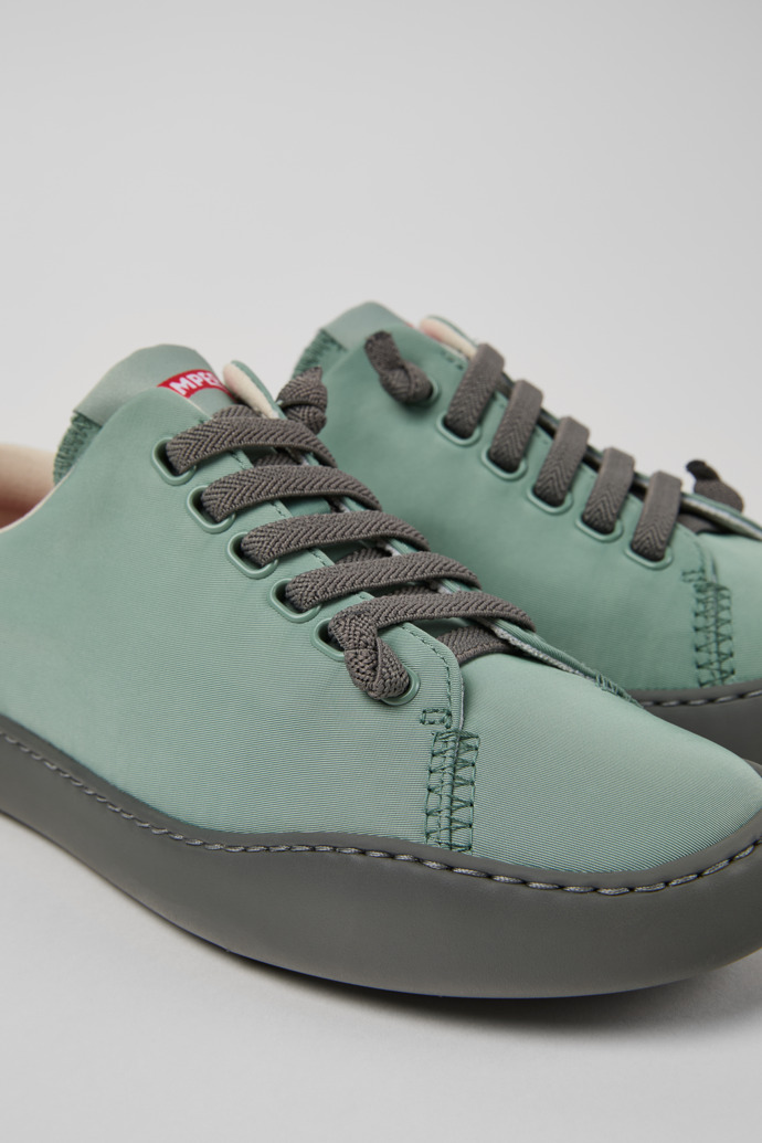 Camper Peu Touring - Zapatillas verdes para mujer de PET reciclado.