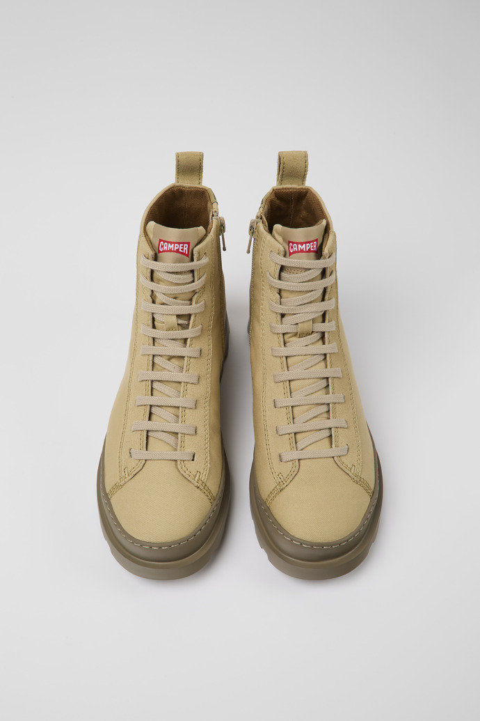 Camper Brutus - Botín beige para mujer de piel nobuk y textil.