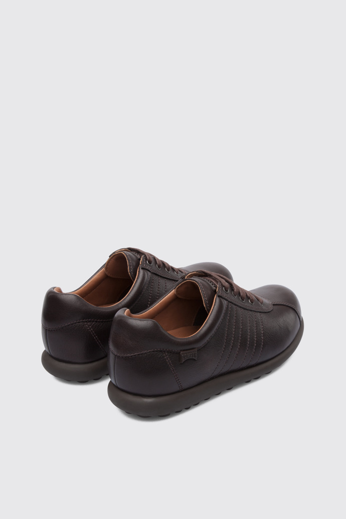 Camper Pelotas - Zapatos de piel marrón oscuro para mujer.